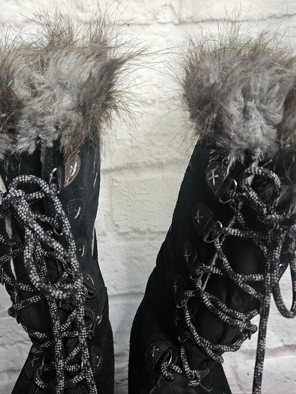 Clarks Winter Waterproof Size 9.5 Snow Boots Winter Waterproof